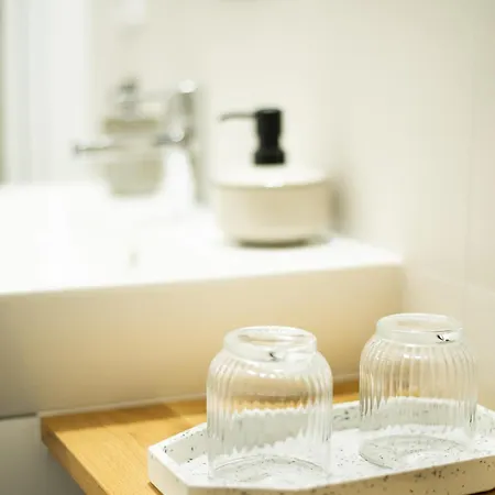 Apartamento Modern & Spacious Near The Old Town *